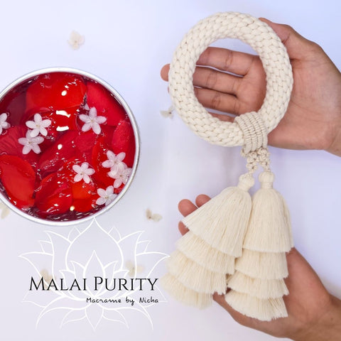 Phuang Malai 2023 - VIP Gifts GWP - Macrame by Nicha - Malai Purity Blog - ของขวัญ VIP -พวงมาลัยวันแม่พลาสติก