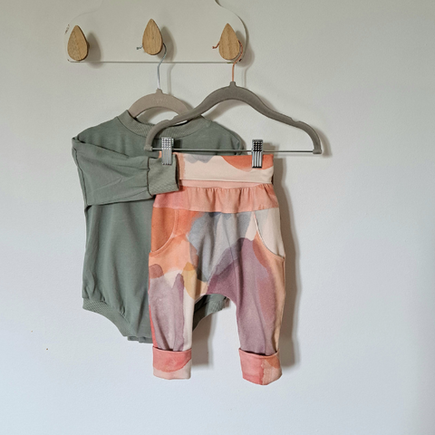 pantalon évolutif avec cache couche vert