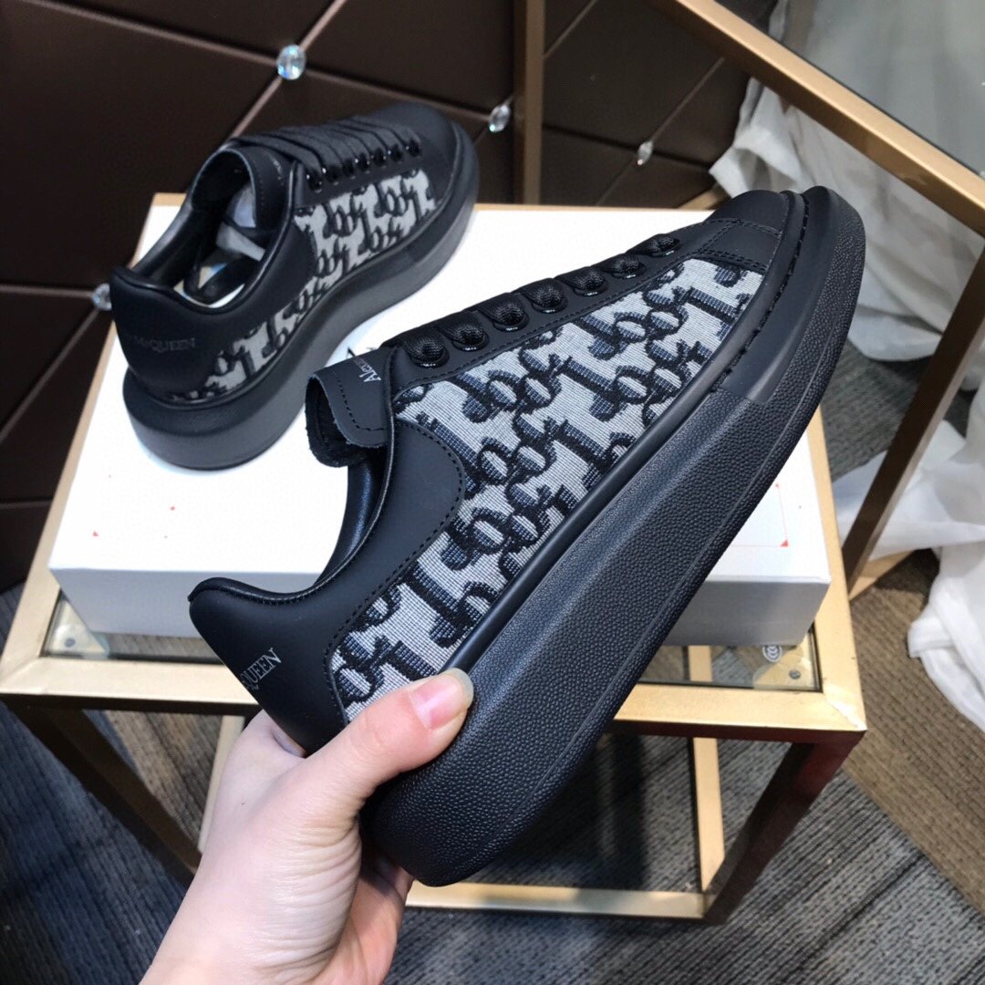 Alexander McQueen Fashion Casual Sneaker Shoes W106