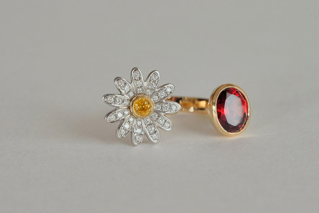 SHINDO HARUKA Order & reform Jewelry | Daisy pave ring 誕生石のガーネットとデイジーをモチーフにしたダイヤモンドのパヴェが美しいオープンリング