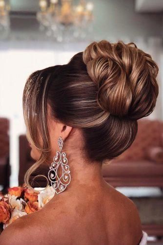 perfect wedding hairstyles for long hair