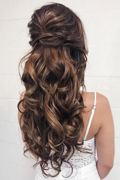 vintage curls hairstyle for long hair asian bridal