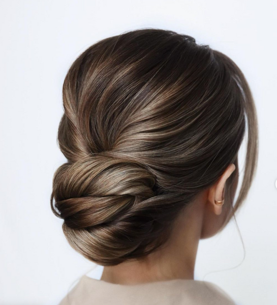 Wedding Hair Inspiration & Tutorials: The Classic Chignon