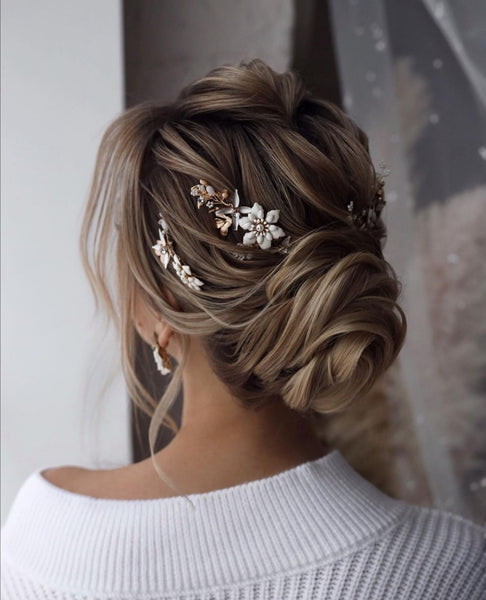 romantic hairstyle for long hair asian bridal