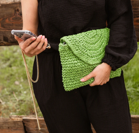 groene clutch tas