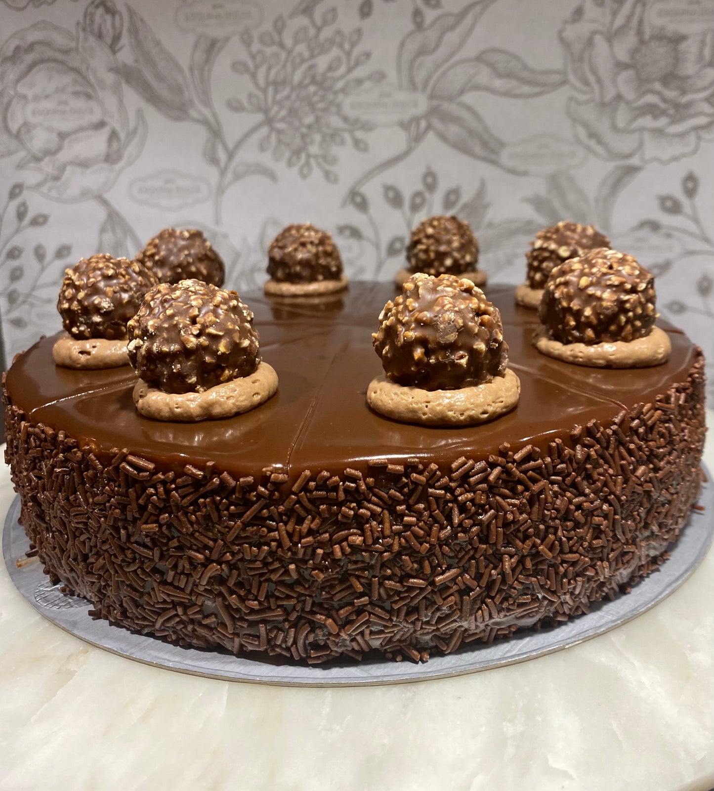 PASTEL FERRERO  – CURSOS ESQUINA DULCE