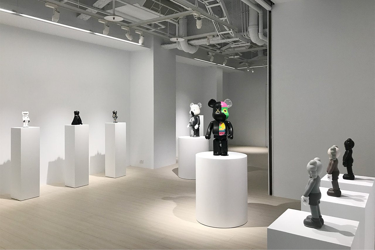 KAWS: 畫廊典藏展