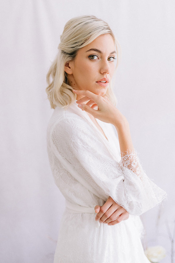 beautiful portrait lace robe photo shoot