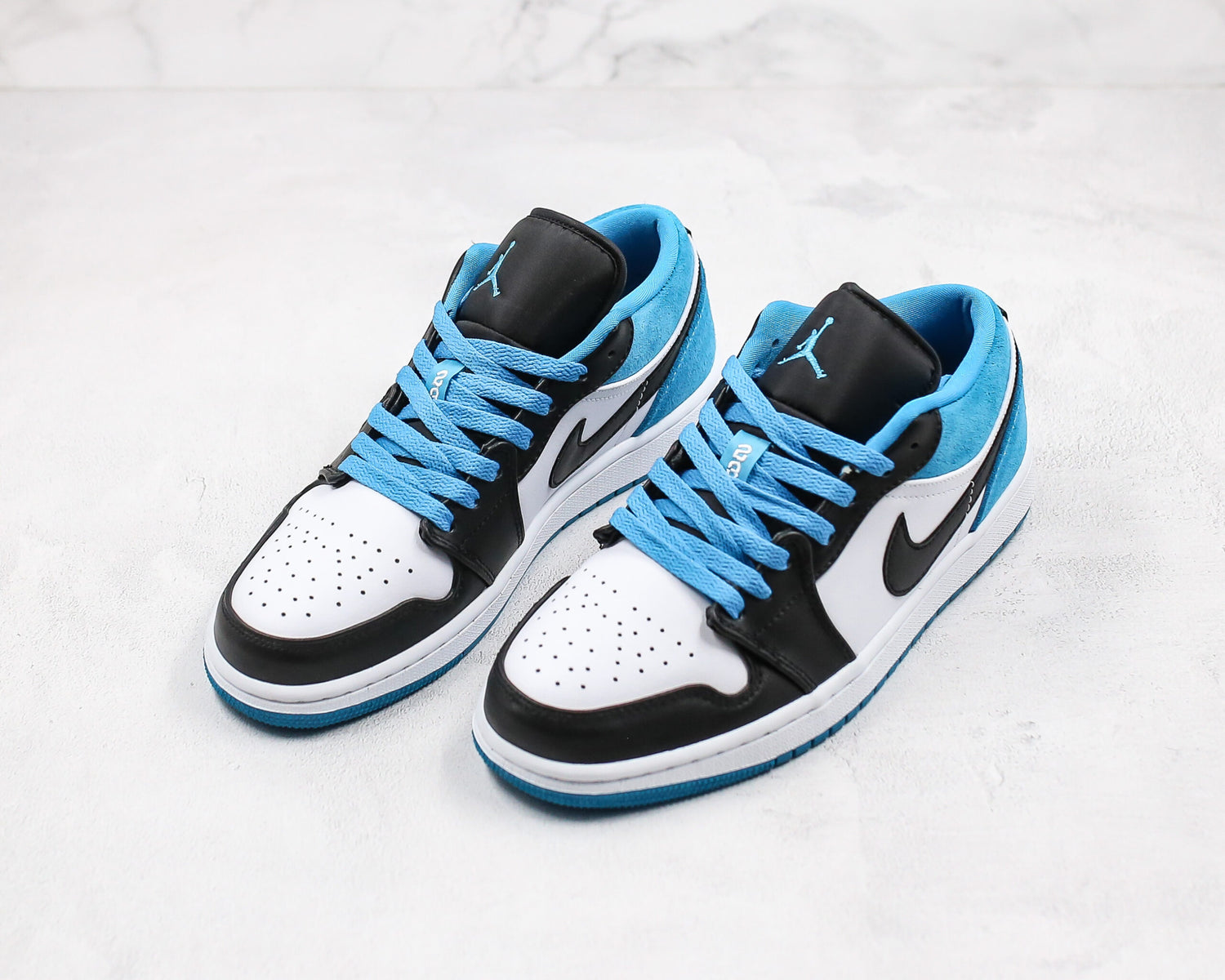 nike air jordan 1 low se laser blue