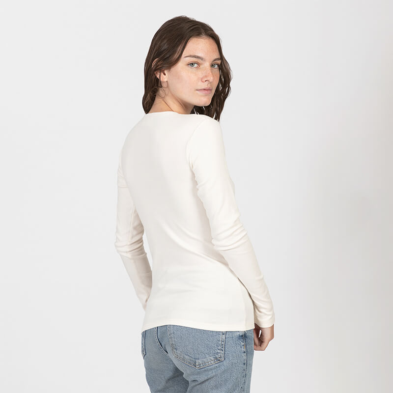 Organic cotton tee for women in natural white color