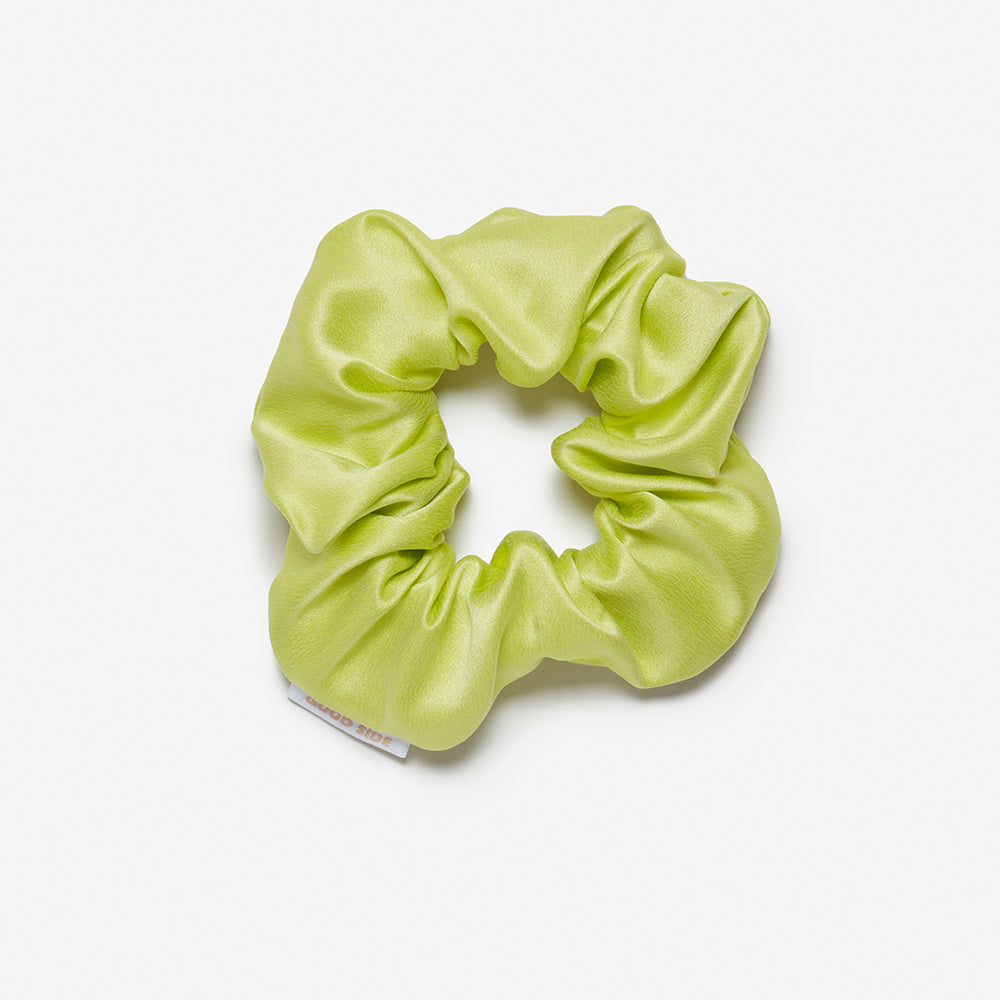 The Peach Jumbo Silk Scrunchie – Good Side