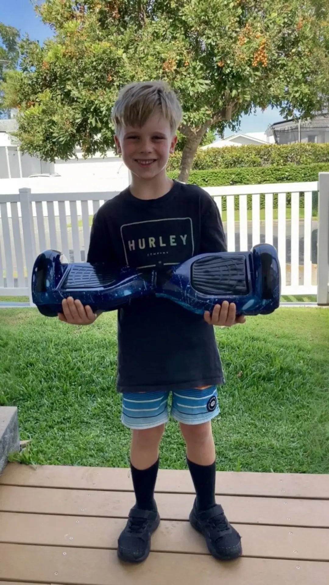 Hoverboard44-Photoroom.webp__PID:f48795a7-7a9a-4b97-a69d-db706d214e01