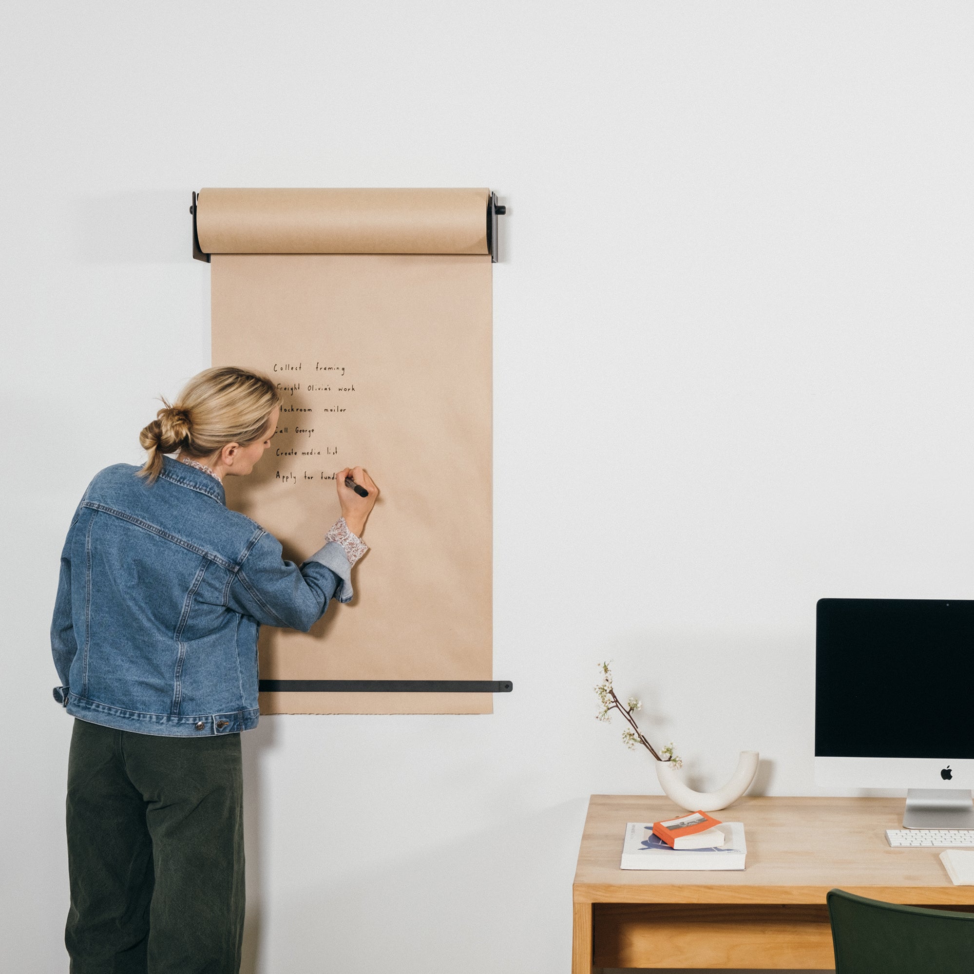 Refillable kraft paper dispenser