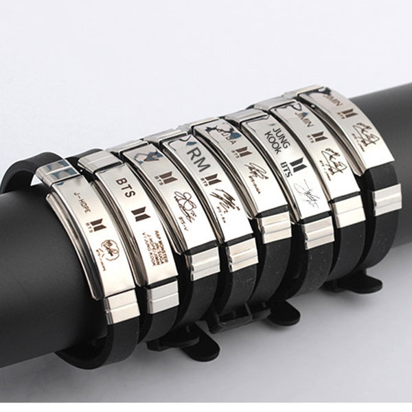 BTS Louis Vuitton Unicef Silver Lockit Bracelet J-hope, V, Luxury,  Accessories on Carousell