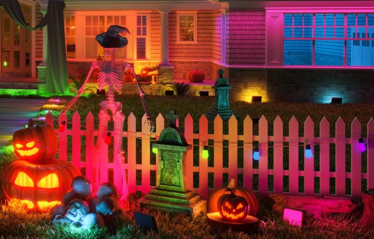 How to decor your house arround scene in Halloween with Lumary
