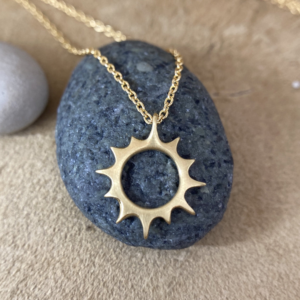 our best seller necklace 😍 rapunzel sun necklace 🔆 سلسلة شمس ربانزل 💖  اطلبيها الان من خلال الر...‎ | Instagram