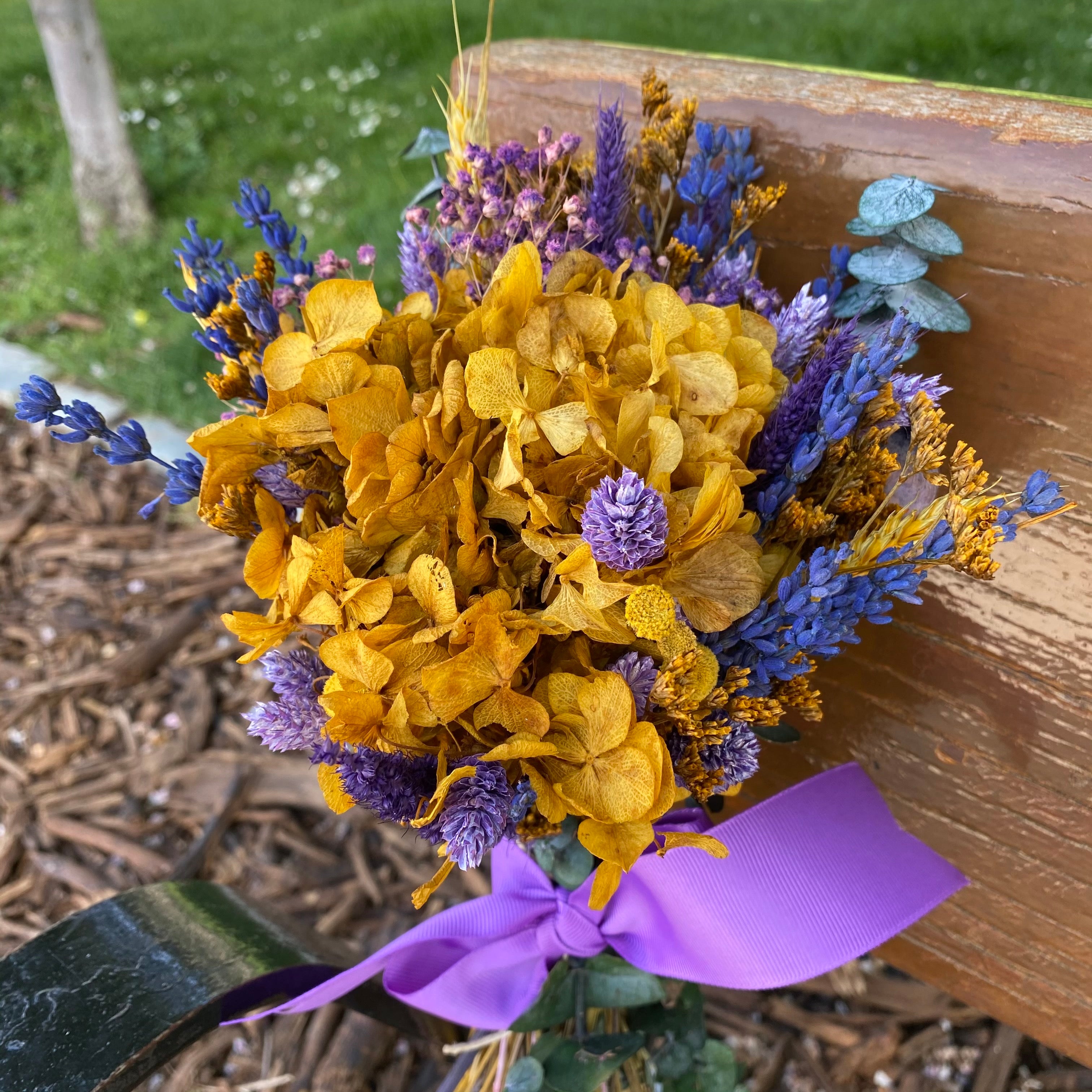 Ria Ramo de flores secas con hortensia amarilla – Massoury