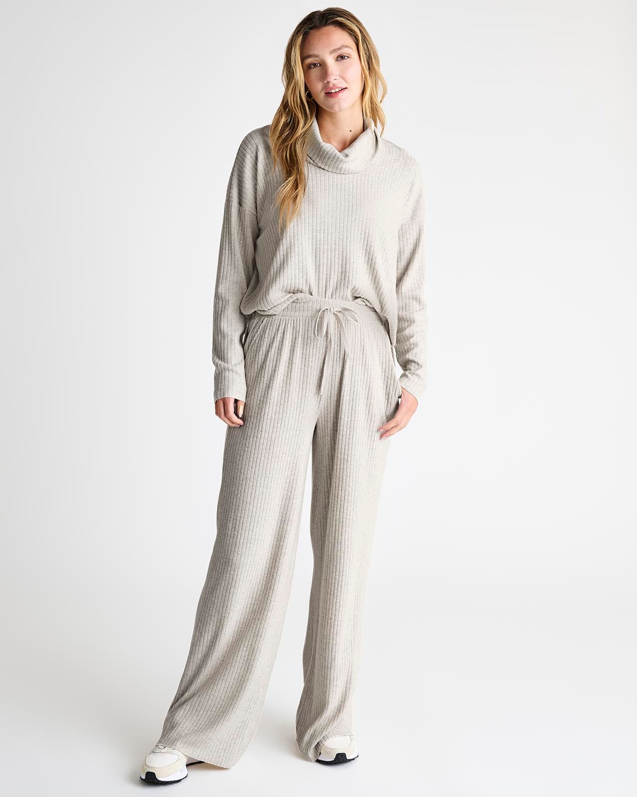 Women's Sweats, Hoodies, Sweatshirts & Pullovers | Splendid