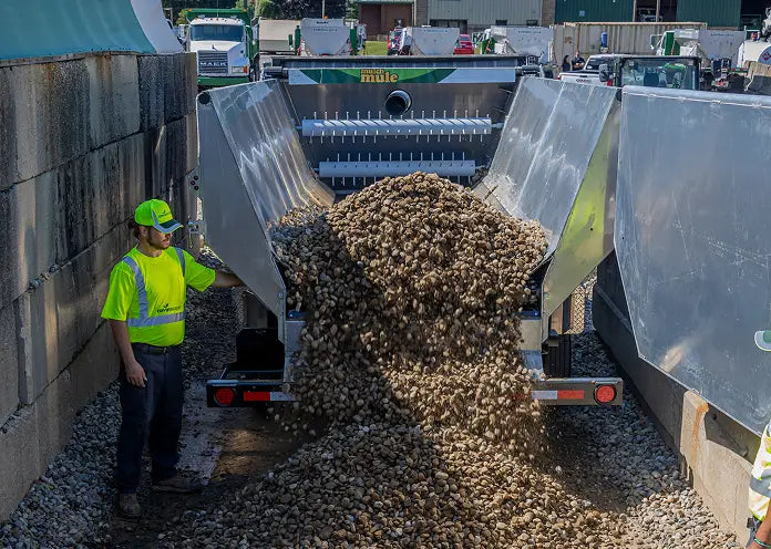 Mulch Mule | MM1BG Base Model | With Billy Goat Leaf Vac | 24’4” Length | 15 Cu. Yd. Capacity | 8’ Width | For Bulk Material Delivery & Leaf Cleanup - Image 10