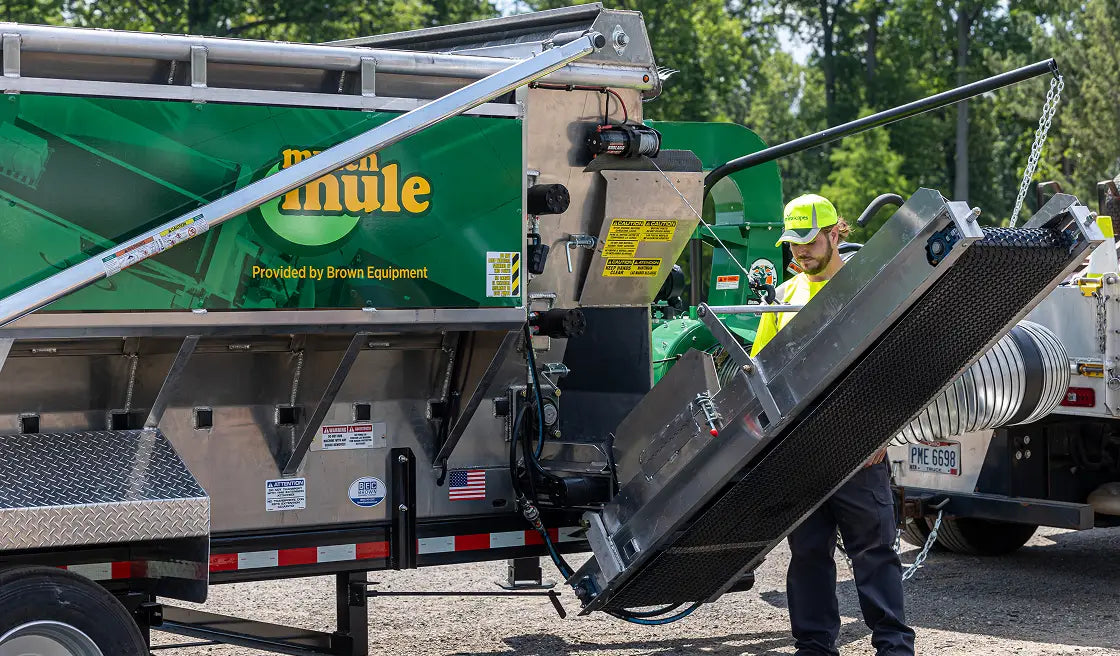 Mulch Mule | MM1BG Base Model | With Billy Goat Leaf Vac | 24’4” Length | 15 Cu. Yd. Capacity | 8’ Width | For Bulk Material Delivery & Leaf Cleanup - Image 9