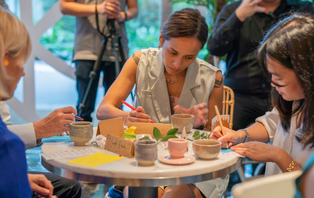 Writing notes to the deaf persons in Ukraine