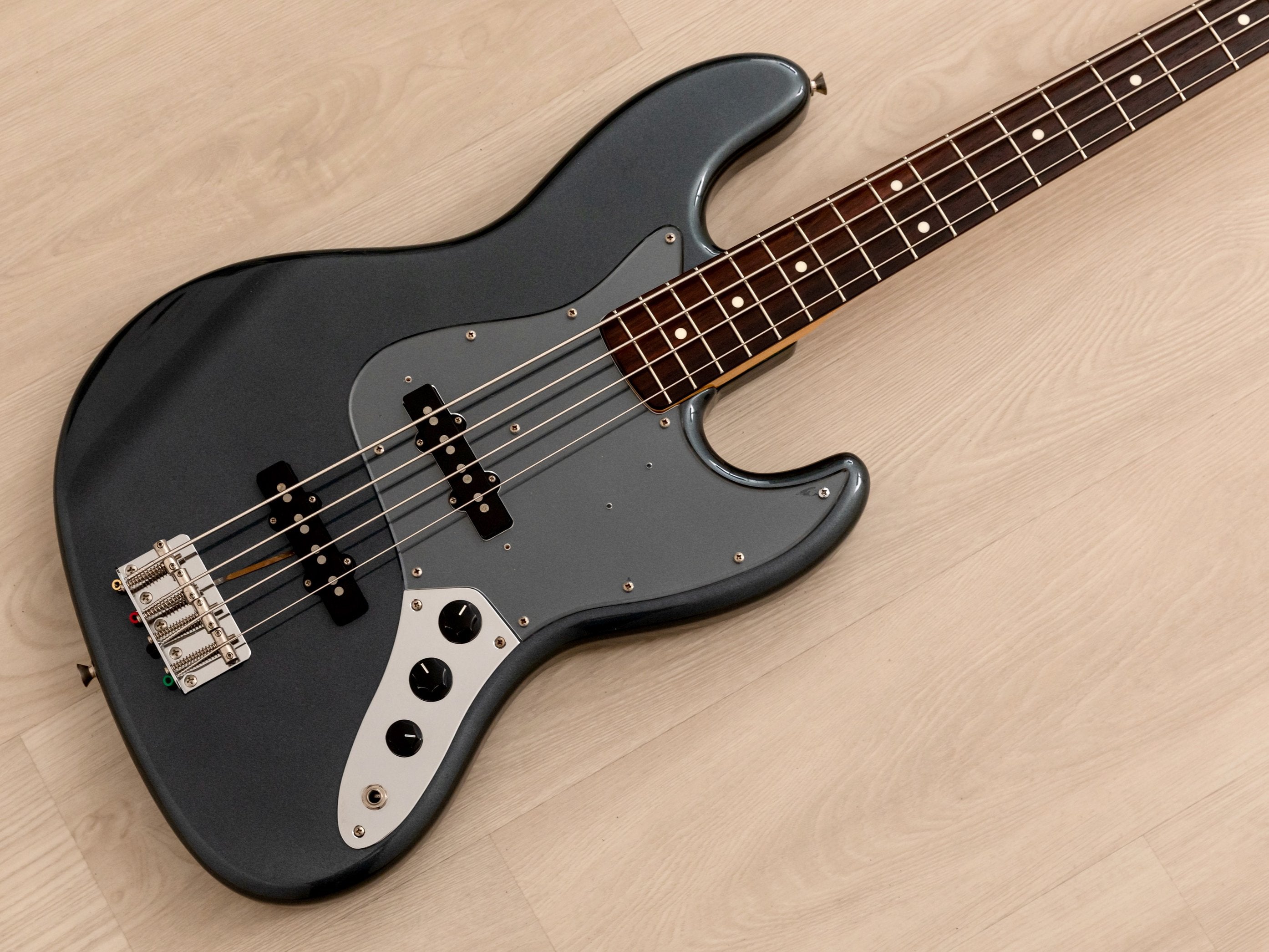 生まれのブランドで Fender Jazz Bass JB62-950 JAPAN - www.uspsiena.it