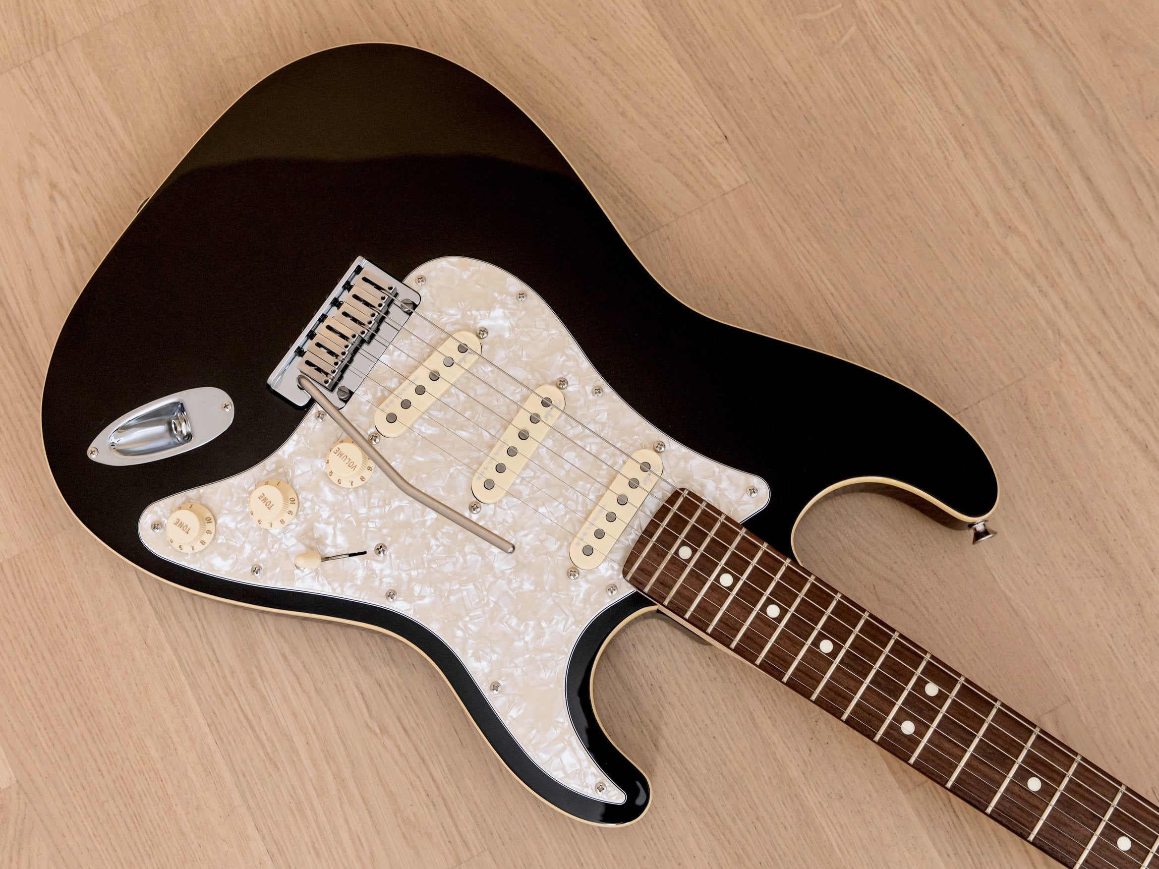 送料無料】新品純正品◇ Fender Vintage Noiseless Stratocaster 配線