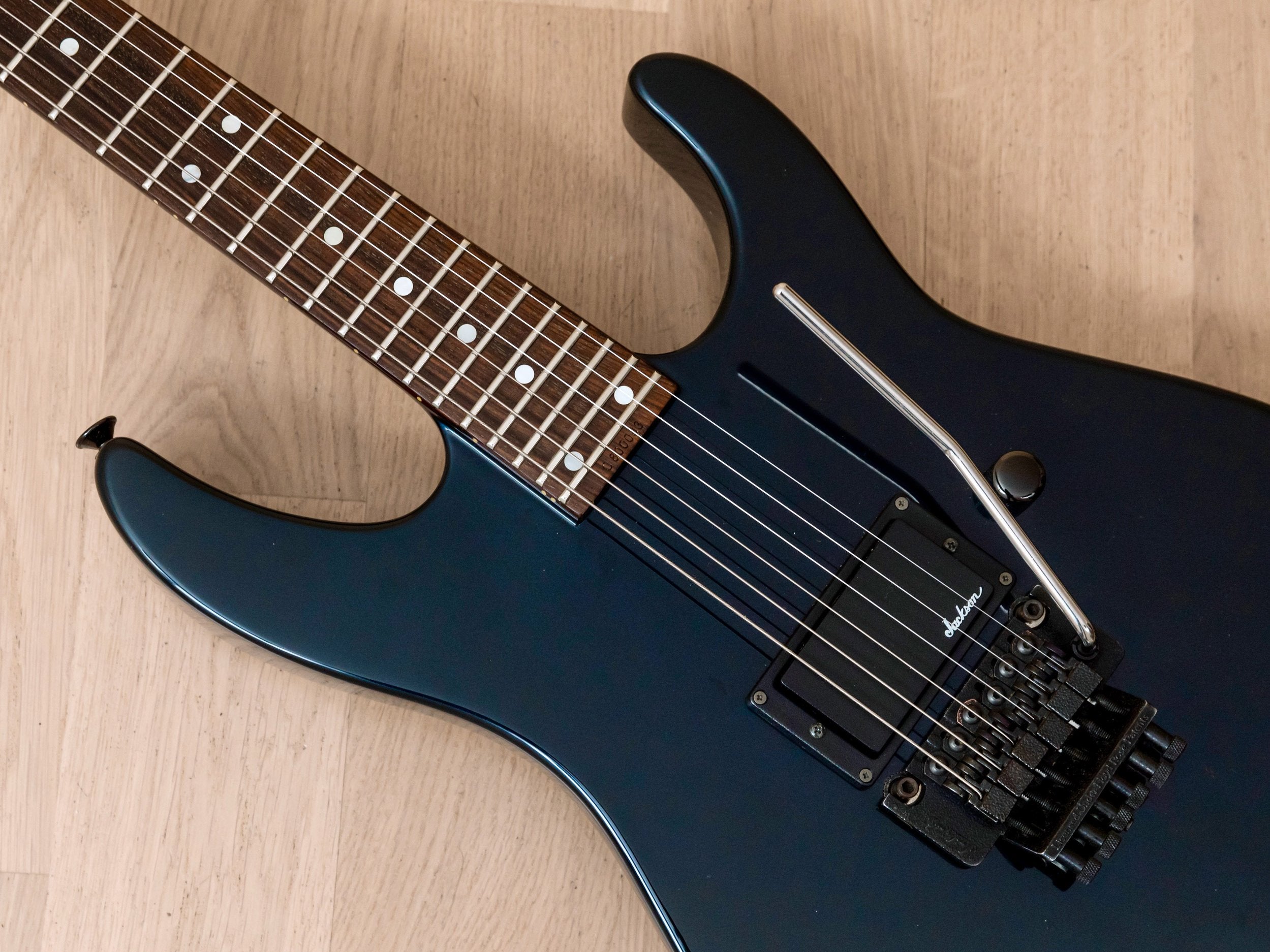 新しい到着 【雨特価!!】Charvel エレキギター Jackson BY エレキ