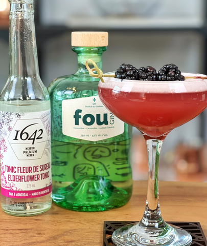 Plateau martini, avec 1642 fleur de sureau et fou gin