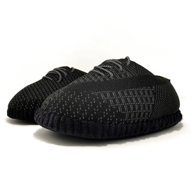 yeezy slippers black