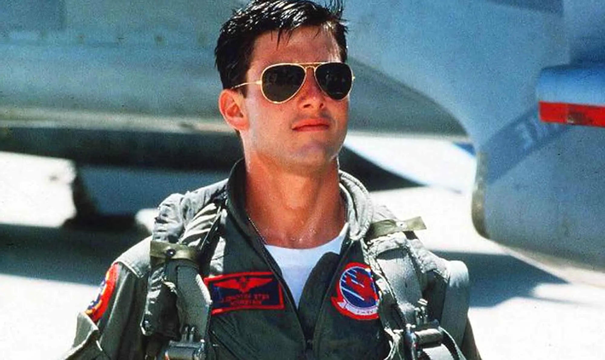 aviator sunglasses in top gun movie worn by tom cruise