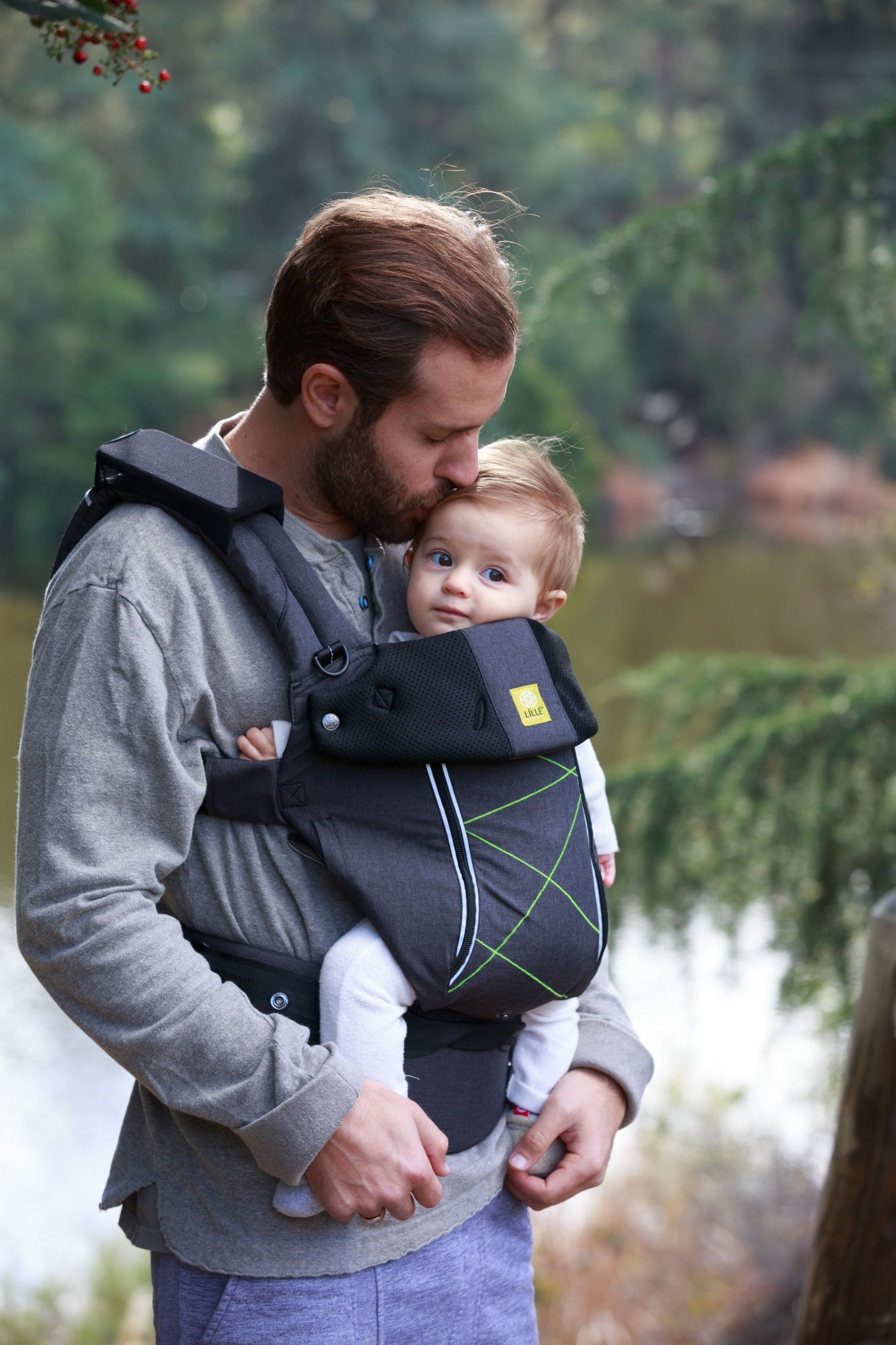 Babywearing Dad in the LILLEbaby Pursuit Carrier - Belly Beyond NZ