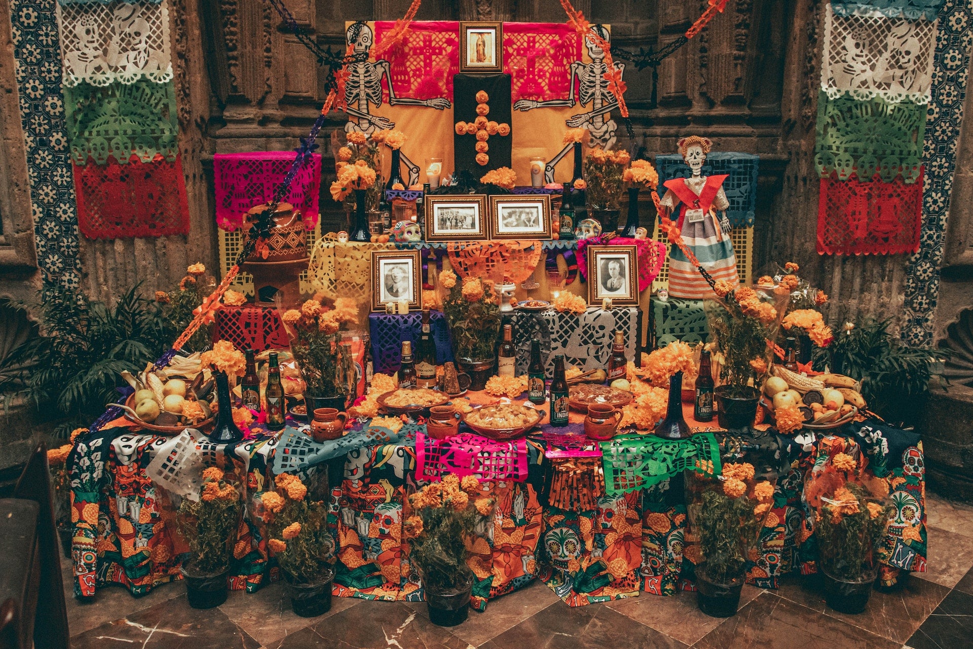 Dia de Muertos Ofrenda