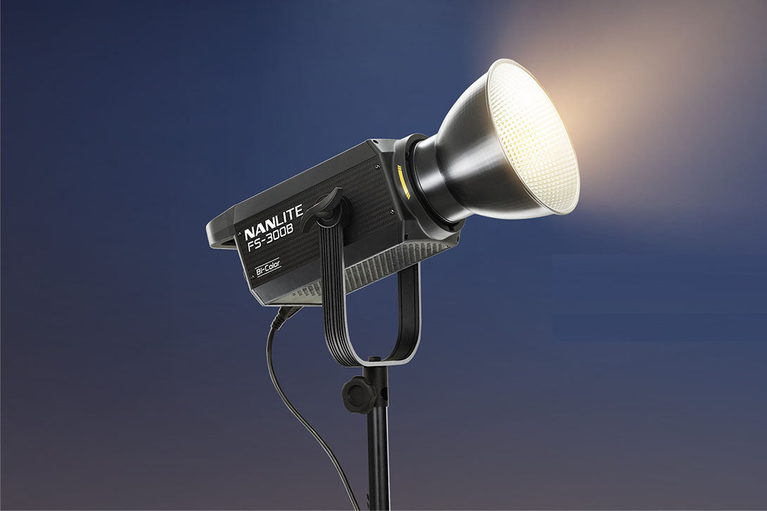 評判 国内正規品NANLITE FS-300B 撮影用ライト スタジオライト バイカラー LEDライト 定常光ライト 350W 高輝度 卓上ライト 
