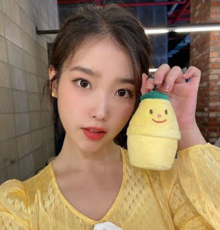 IU with Binggrae banana milk