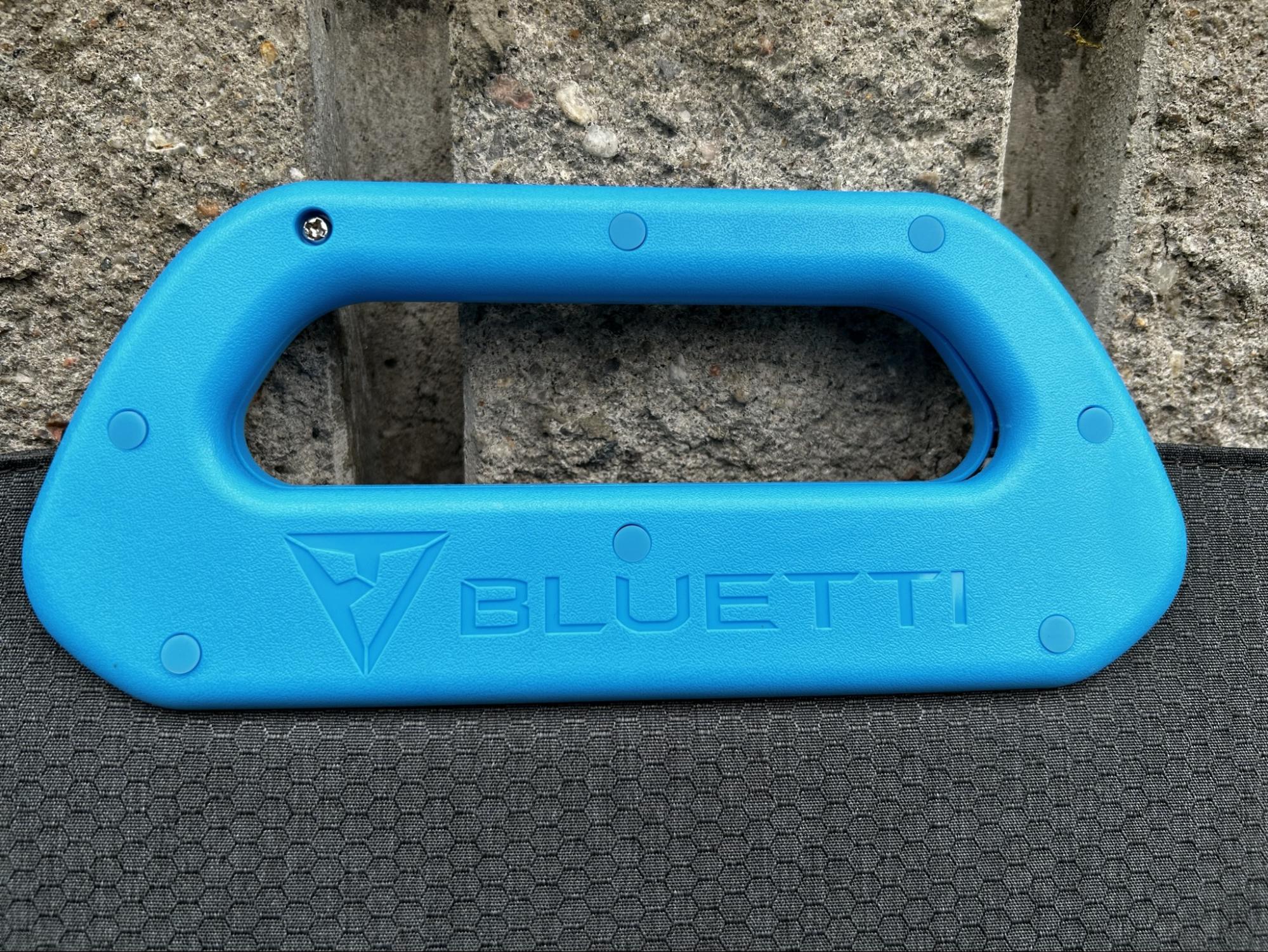 bluetti pv200 solar panel handle