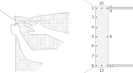 壁紙を画鋲で仮止め