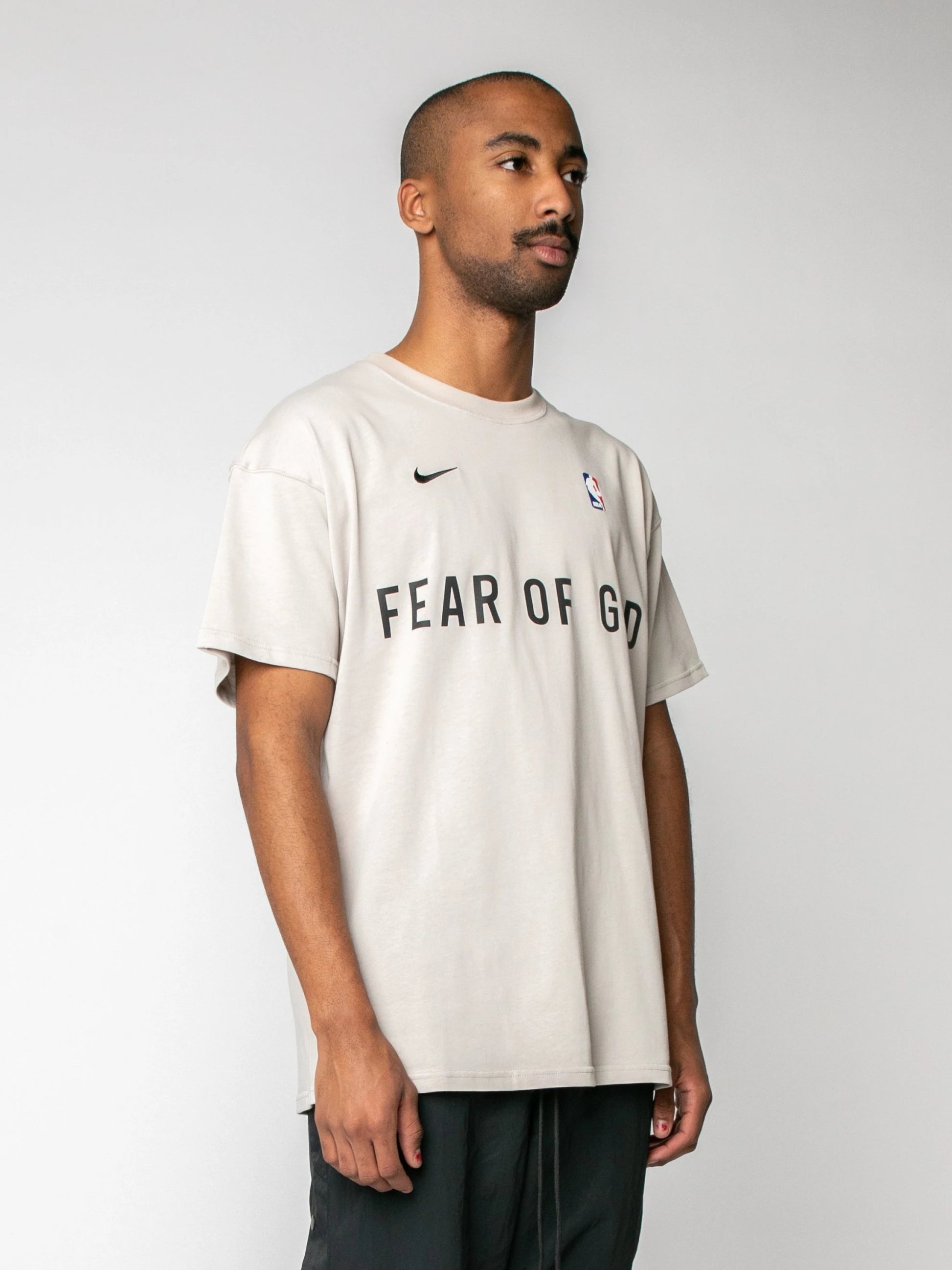 Nike FOG Fear of God Tシャツ オートミール S