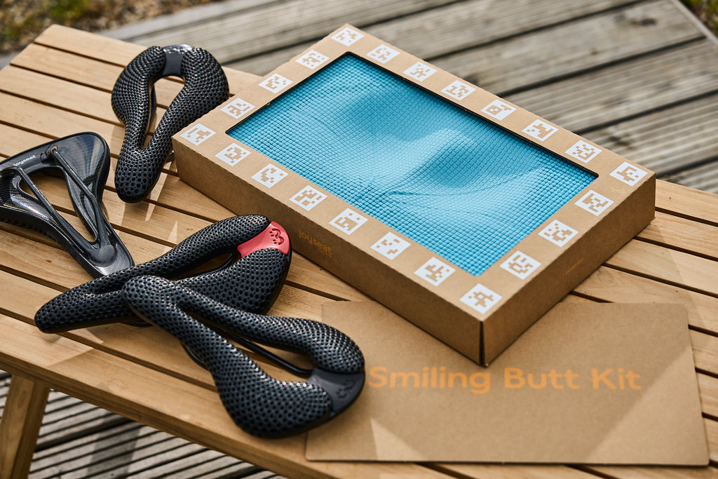 Smiling Butt Kit, a measurement set with impression foam for your butt imprint