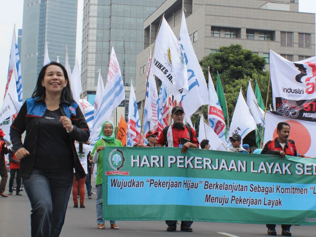 Bildquelle BMZ: Gewerkschafterinnen und Gewerkschafter in Indonesien gehen für bessere Arbeitsbedingungen auf die Straße.