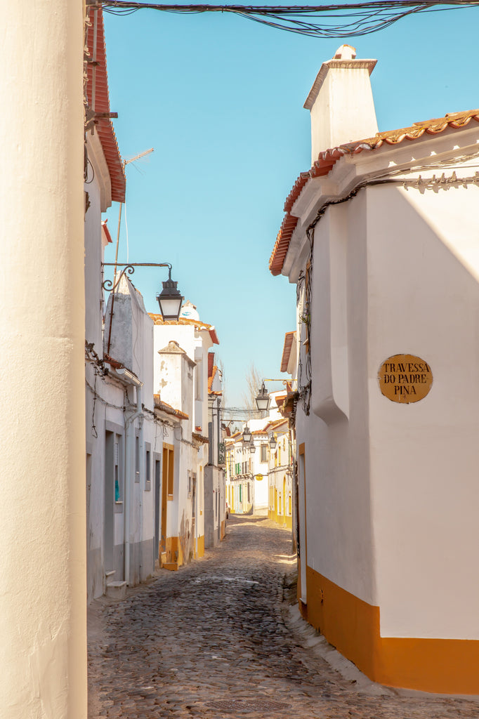 FUXBAU - Portugal, die meist kleinen weißen Häuser & Dörfer gefallen uns sehr