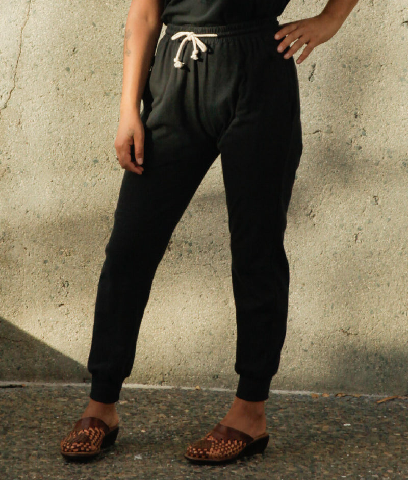 Women's Organic Jogger Pants in Black – Harvest & Mill