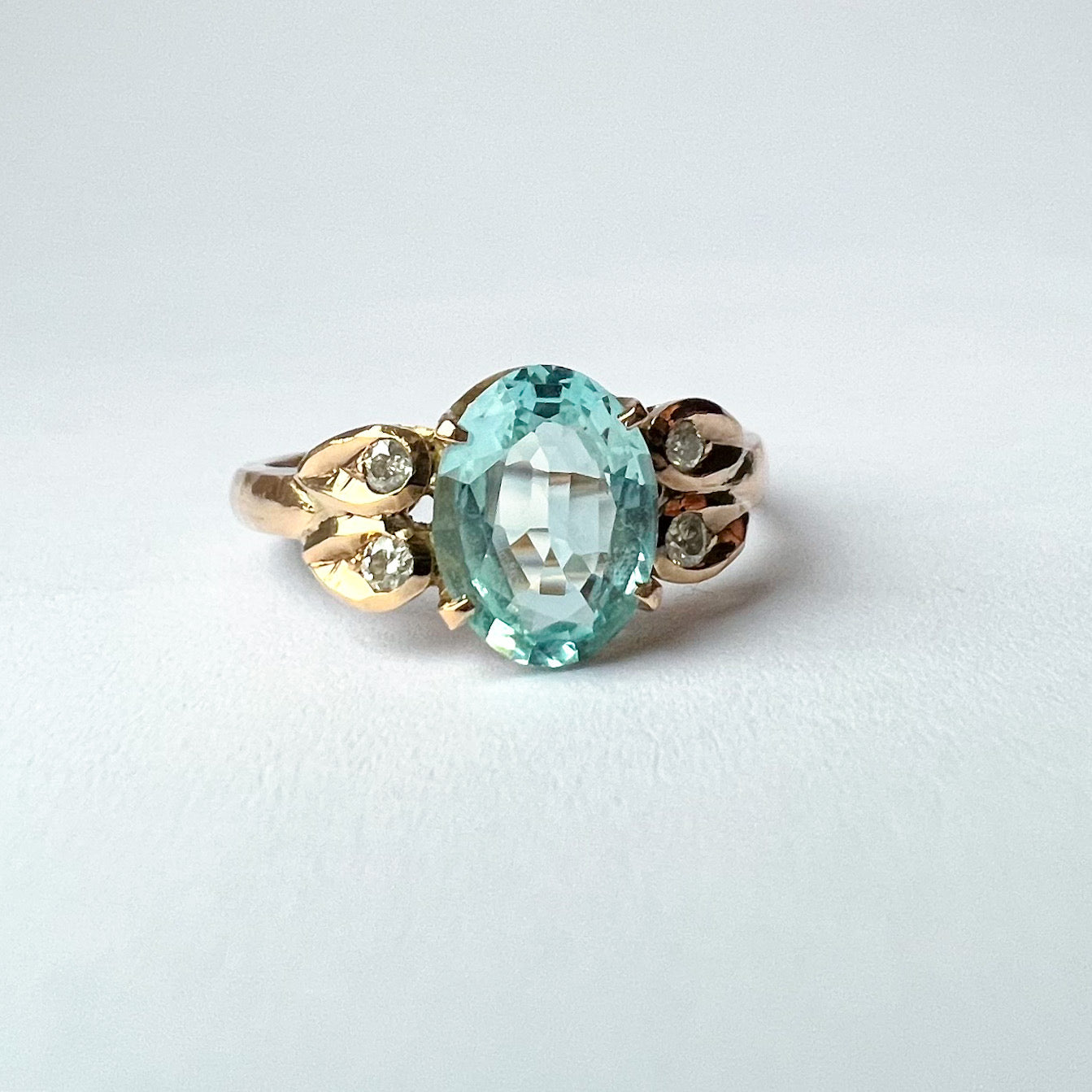 9ct gold aquamarine and diamond ring