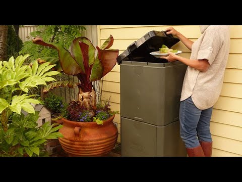 Aerobin 400 Insulated Composter - 15 Cubic Foot (133 Gallon) Compost Bin