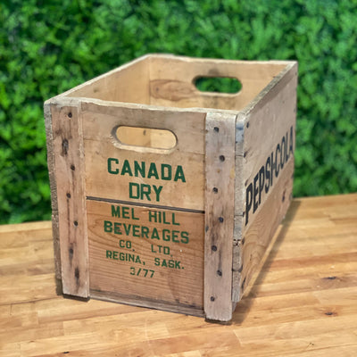 Caisse de beurre en bois : Canadian Butter