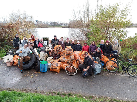 Action de collecte de déchets de l'association KRAKE (Cologne, Allemagne)