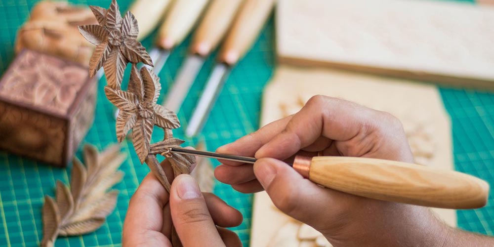 ウクライナのハンドカービングツールメーカー Beaver Craft ビーバークラフト カービングナイフ 彫刻刀 なら ディントコヨーテ通販 DYNT COYOTE