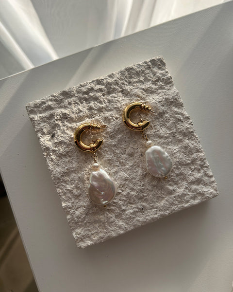 baroque pearl statement earrings aesthetics