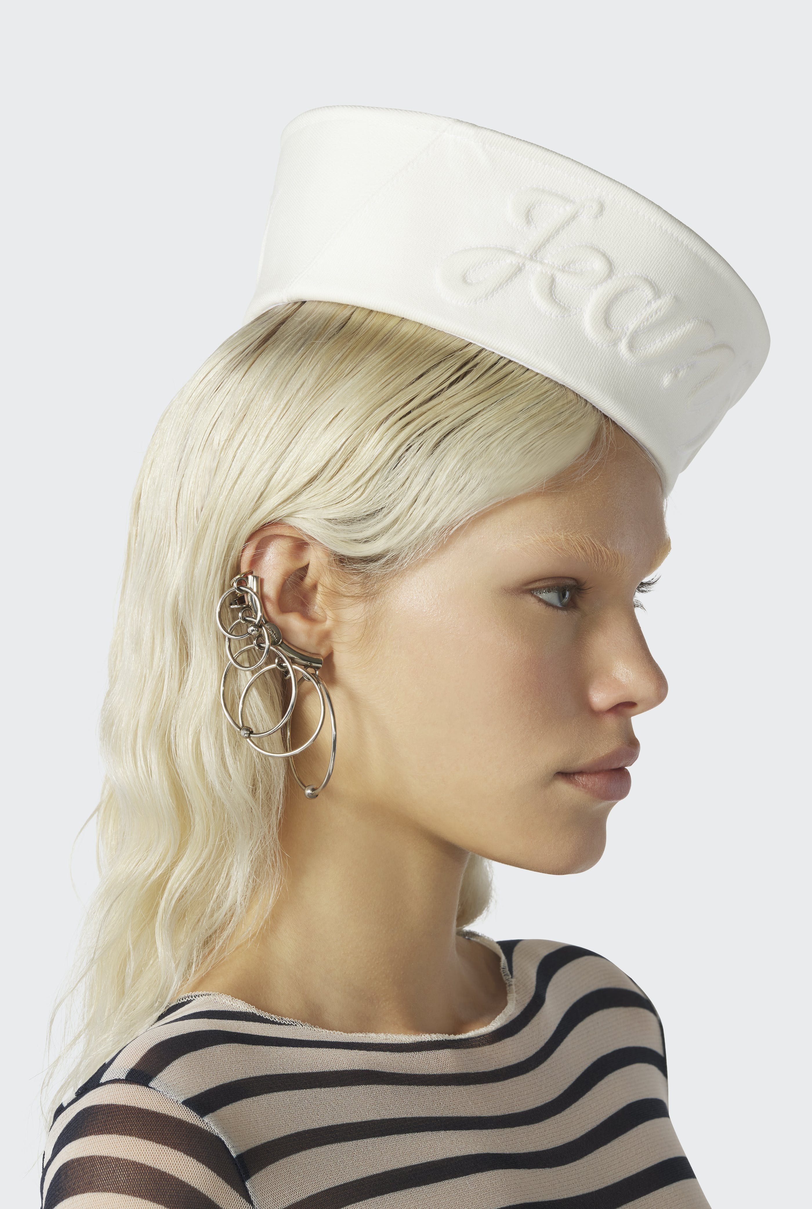 La Boucle d'Oreille Droite Multi-Piercing Gaultier