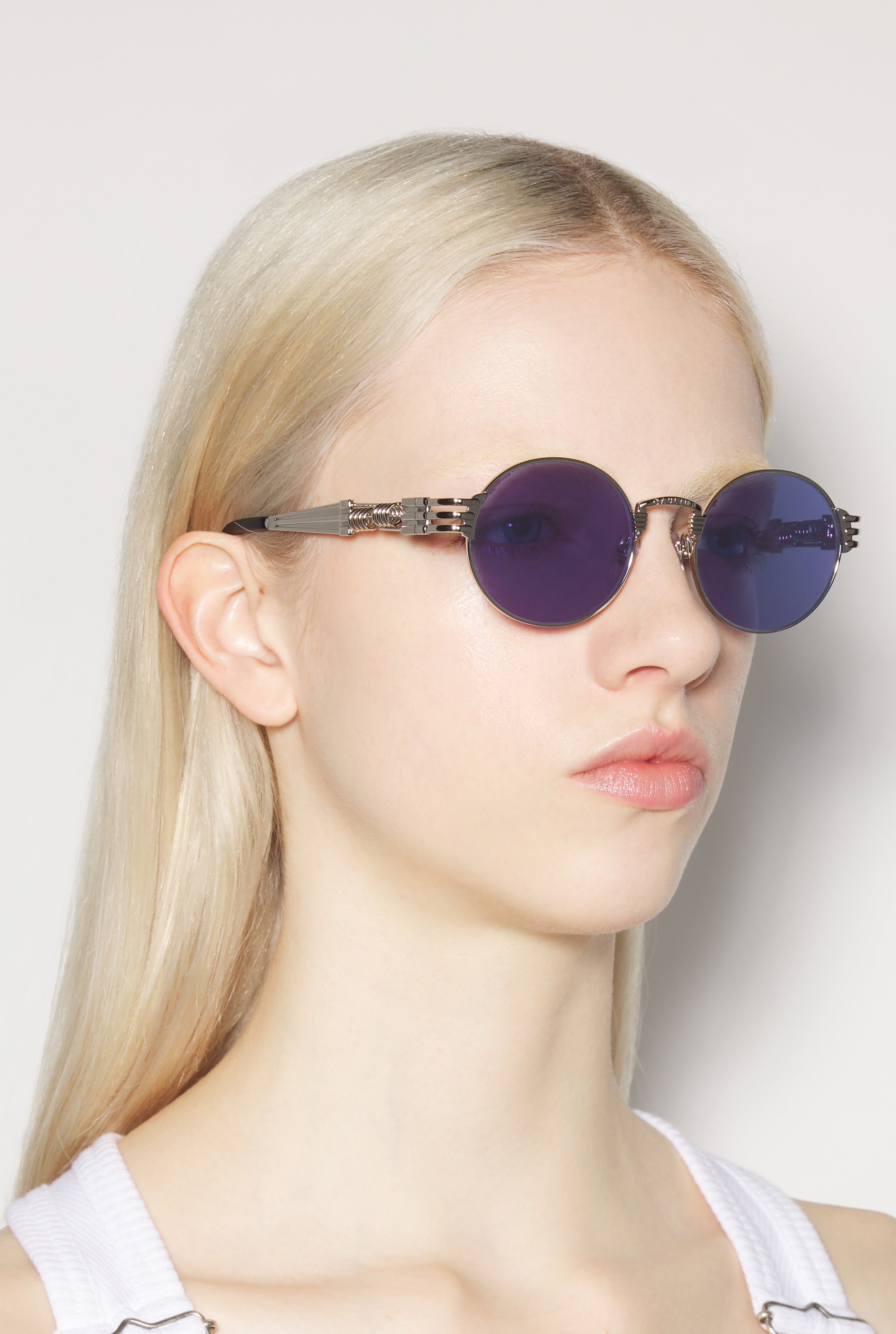 The Silver 56-6106 Sunglasses